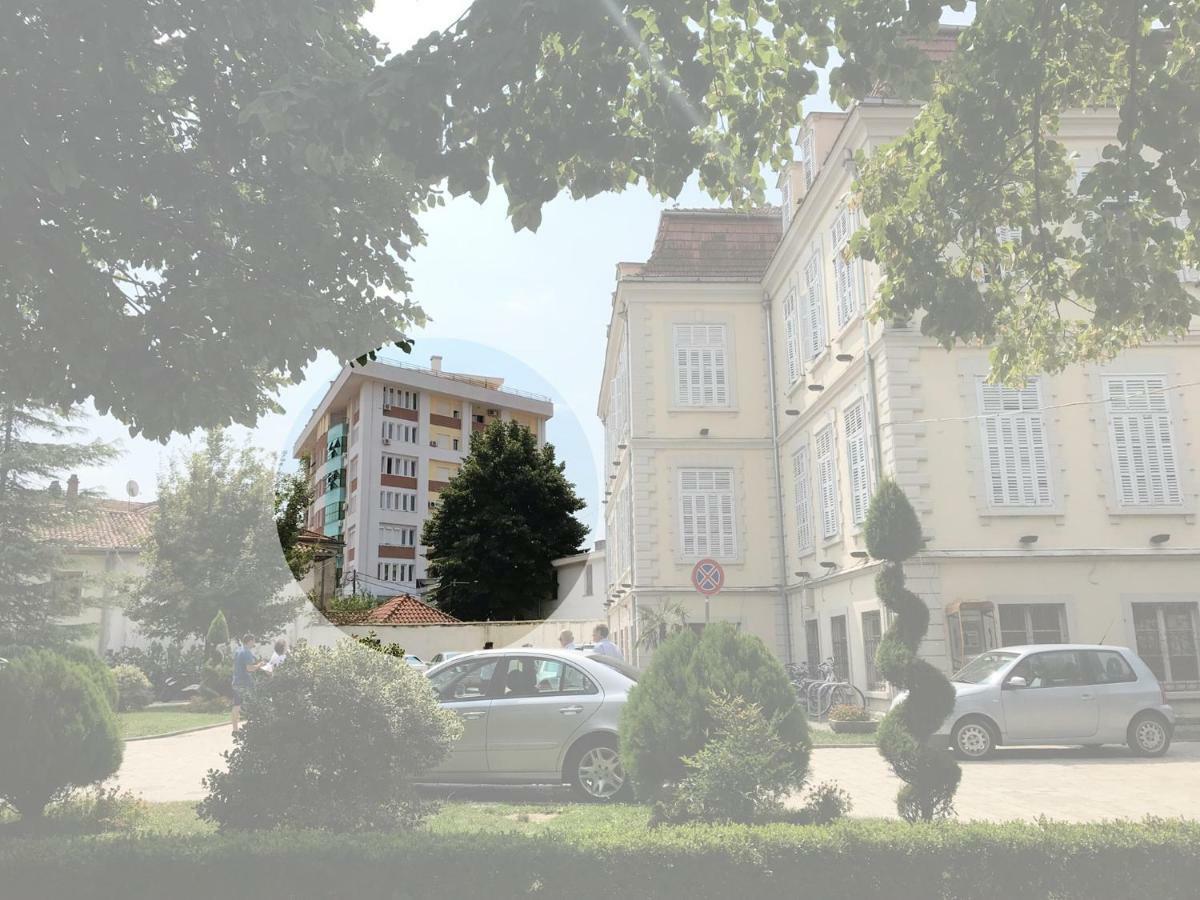 Stay The Night Shkodra Apartment City Centre Luaran gambar